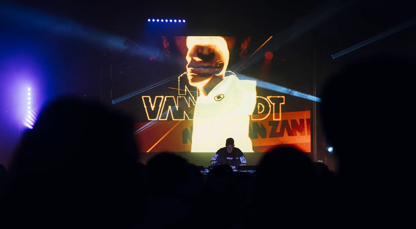 Nils Van Zandt devant une salle comble